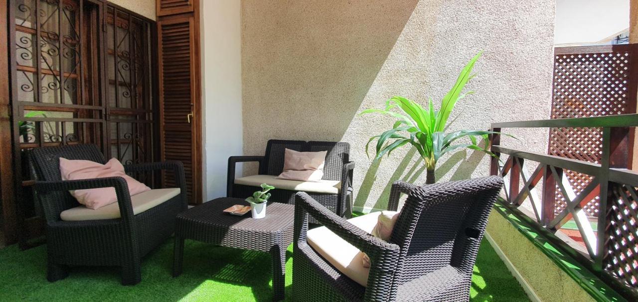 Spectacular Renovated Apartment, 5 Min To Camison Beach, With Aircon Arona  Dış mekan fotoğraf