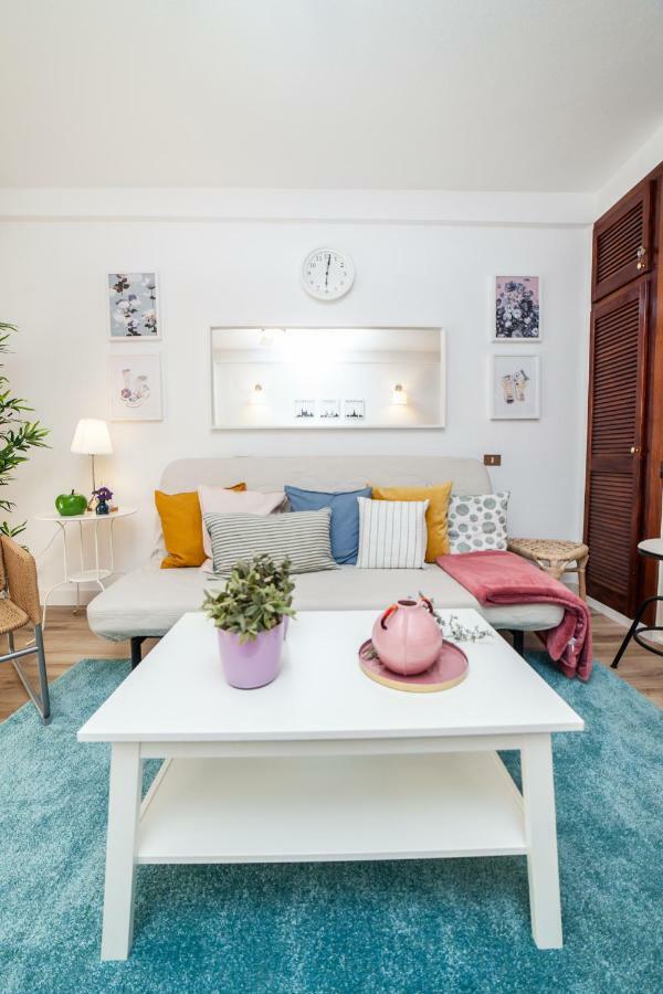 Spectacular Renovated Apartment, 5 Min To Camison Beach, With Aircon Arona  Dış mekan fotoğraf