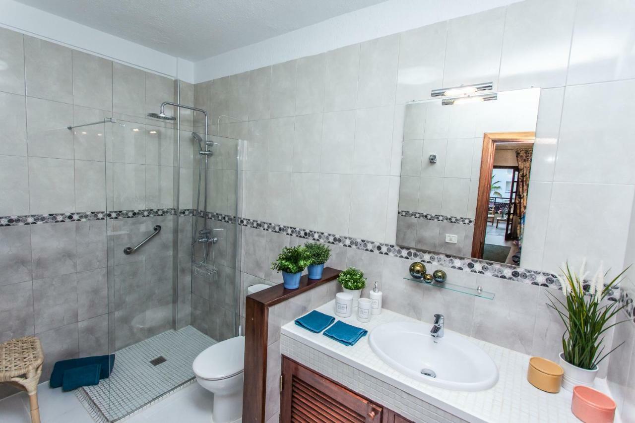 Spectacular Renovated Apartment, 5 Min To Camison Beach, With Aircon Arona  Dış mekan fotoğraf